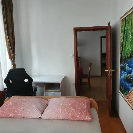 Fazarinc With Parking, Wellness And Store In The Center Of