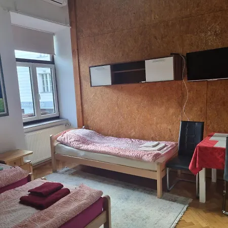 Fazarinc With Parking, Wellness And Store In The Center Of Appartement