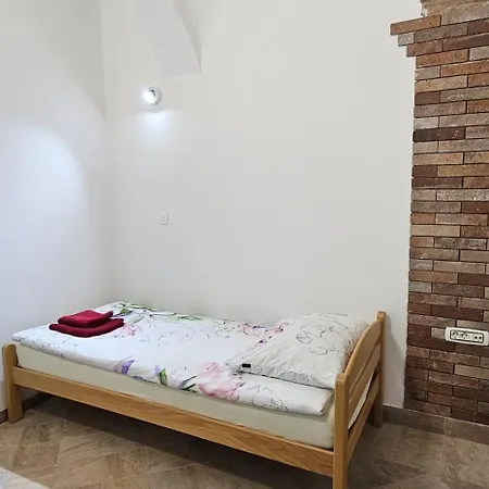 Apartment Fazarinc S Parkiriscem *