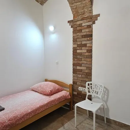 Fazarinc With Parking, Wellness And Store In The Center Of