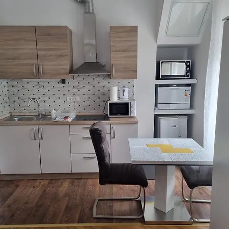 Fazarinc With Parking, Wellness And Store In The Center Of Apartman