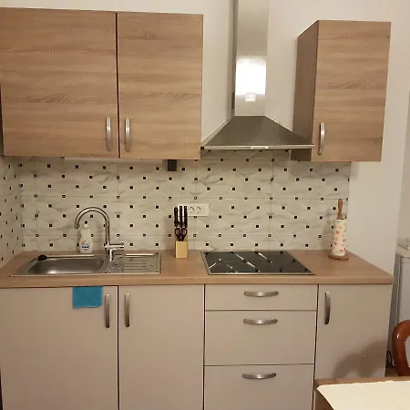 Fazarinc With Parking, Wellness And Store In The Center Of Apartman