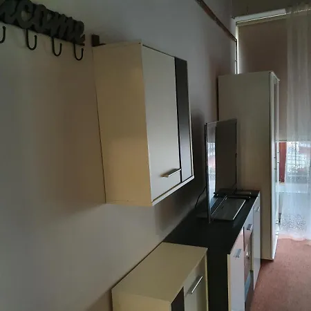 Fazarinc S Parkiriscem * Celje
