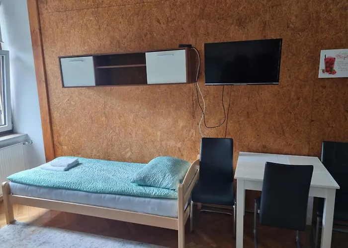 Fazarinc With Parking, Wellness And Store In The Center Of Lejlighed Celje