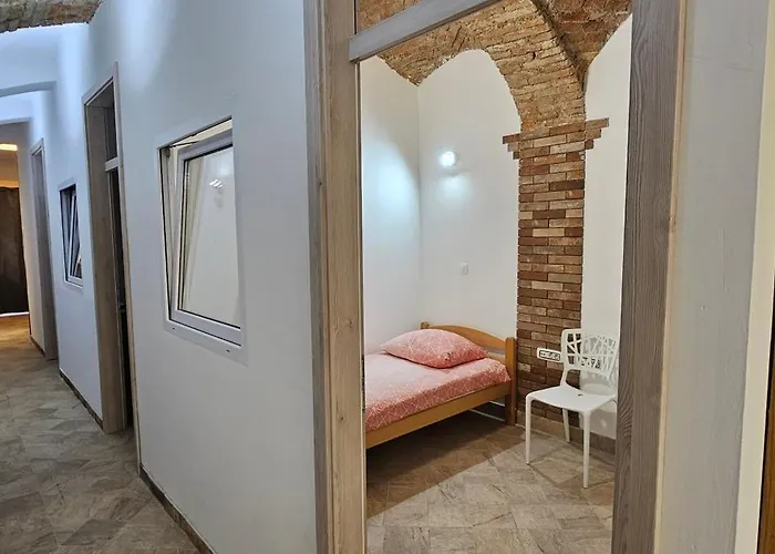 Appartamento Fazarinc With Parking, Wellness And Store In The Center Of *