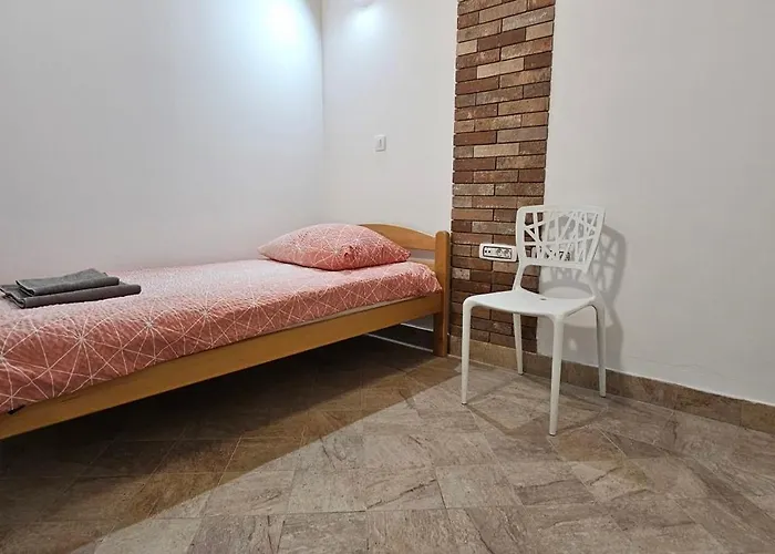 Fazarinc With Parking, Wellness And Store In The Center Of Appartamento Celje