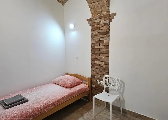 Fazarinc With Parking, Wellness And Store In The Center Of