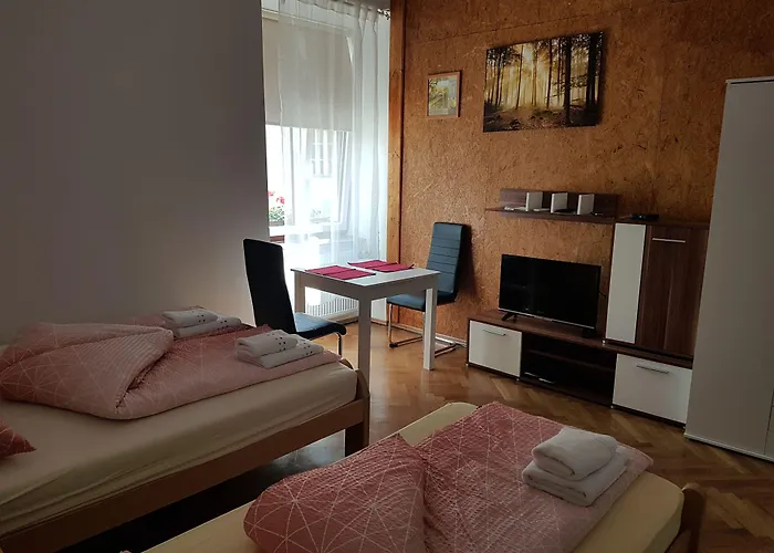 Appartamento Fazarinc With Parking, Wellness And Store In The Center Of *