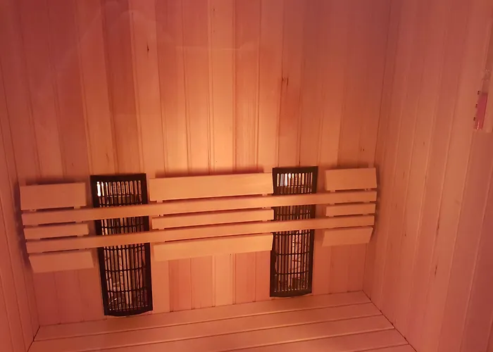 Apartament Fazarinc With Parking, Wellness And Store In The Center Of